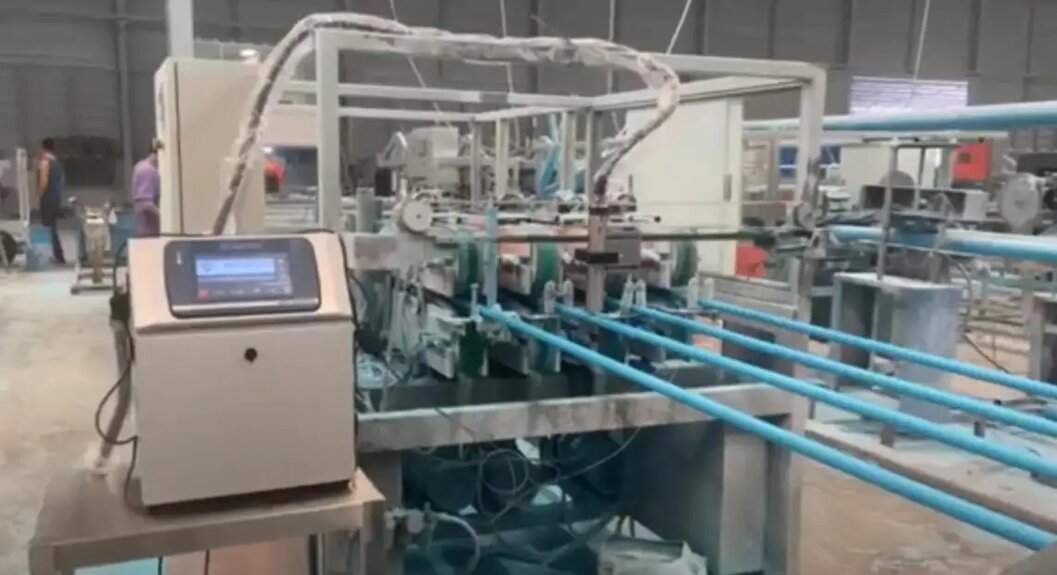 Sistema inkjet integrato su nastro trasportatore industriale