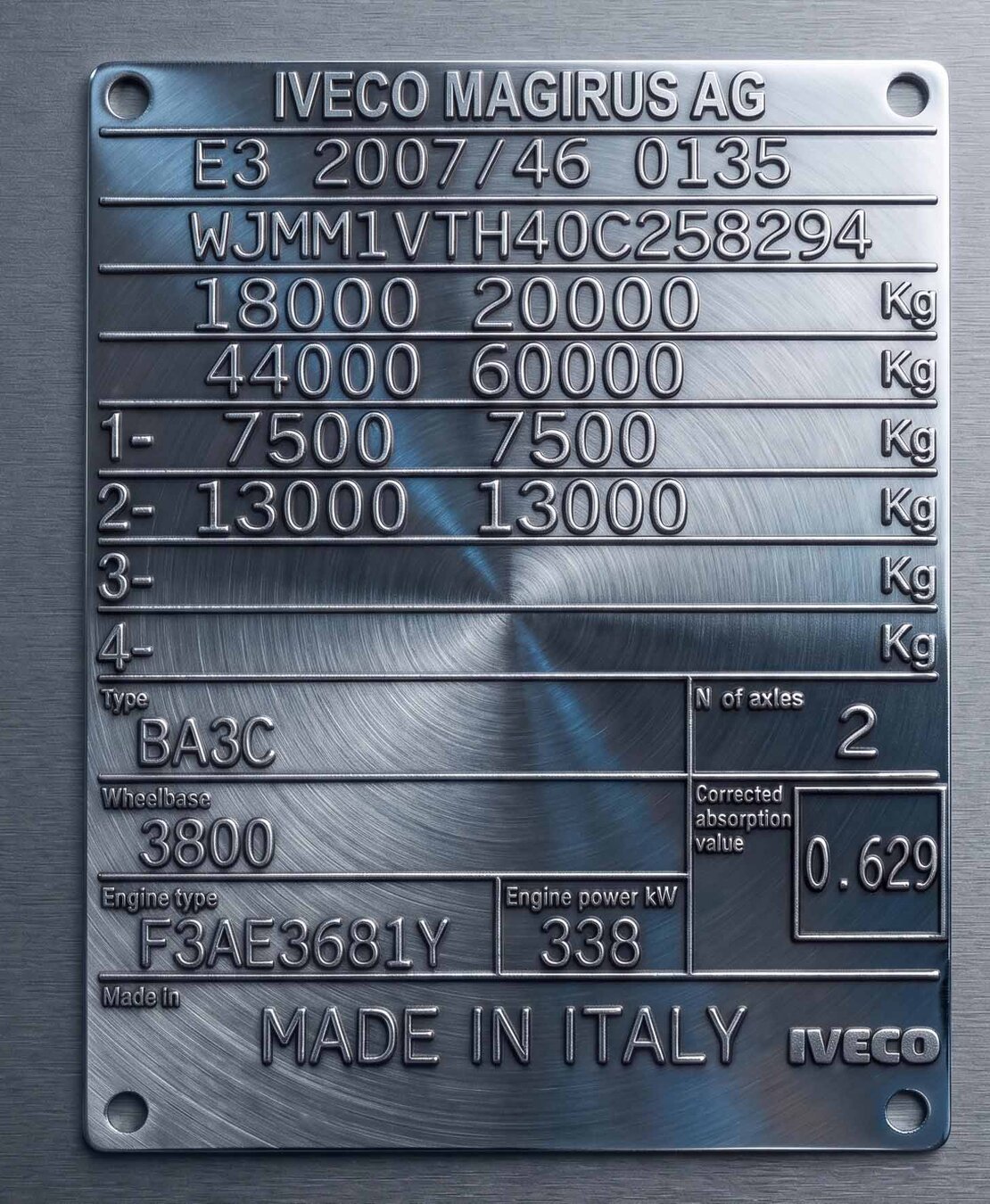 Marcatura su componente metallico per il settore automotive